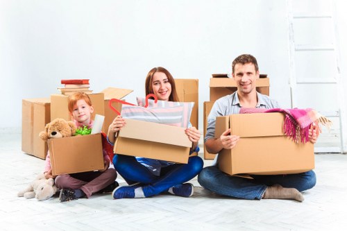 Packing and loading support for a move in Swiss Cottage